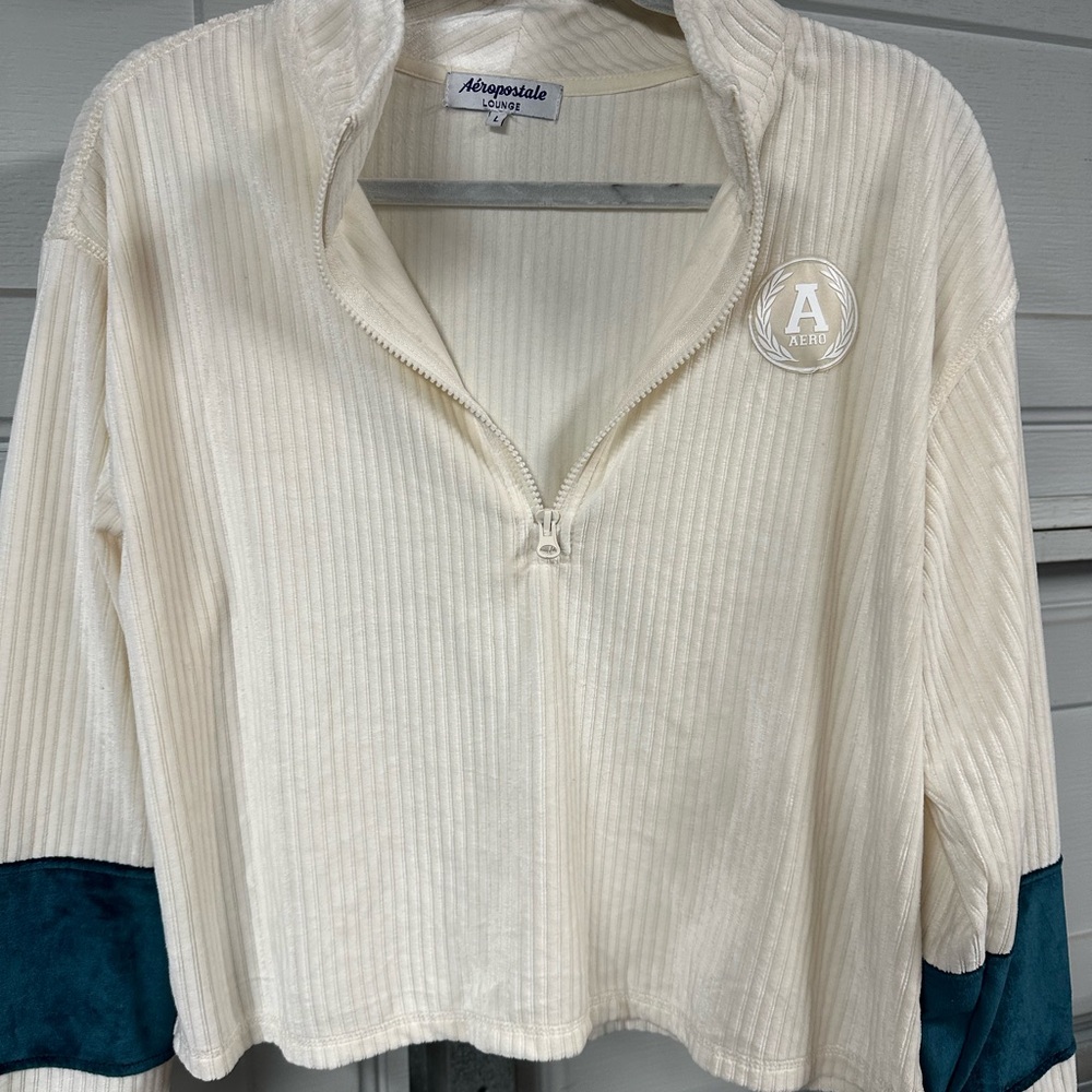 Aeropostale Women's Cream and Teal Pullover
